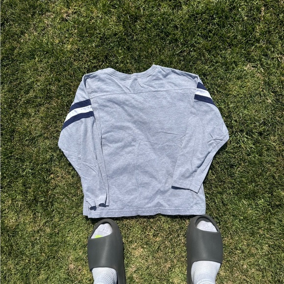 Y2K Bloomingdale's "Bloomies" Long Sleeve Tee NWOT - Picture 2 of 3